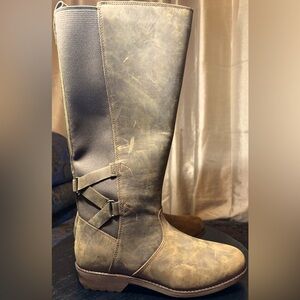 NWOB - Teva Ellery Tall Waterproof Boots Women's 9 Casual Boho.